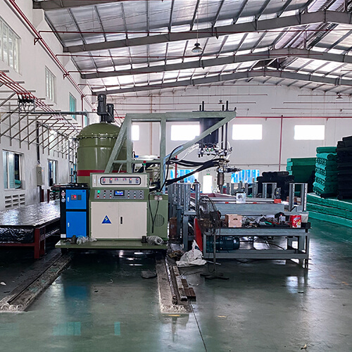 The Machines Manufacturing POLIPLUS HYBRID® 2 Component Polyurethane Foam